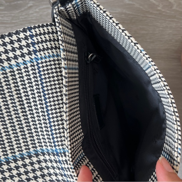 Lauren Black and White Houndstooth Crossbody Bag - Picture 3 of 4